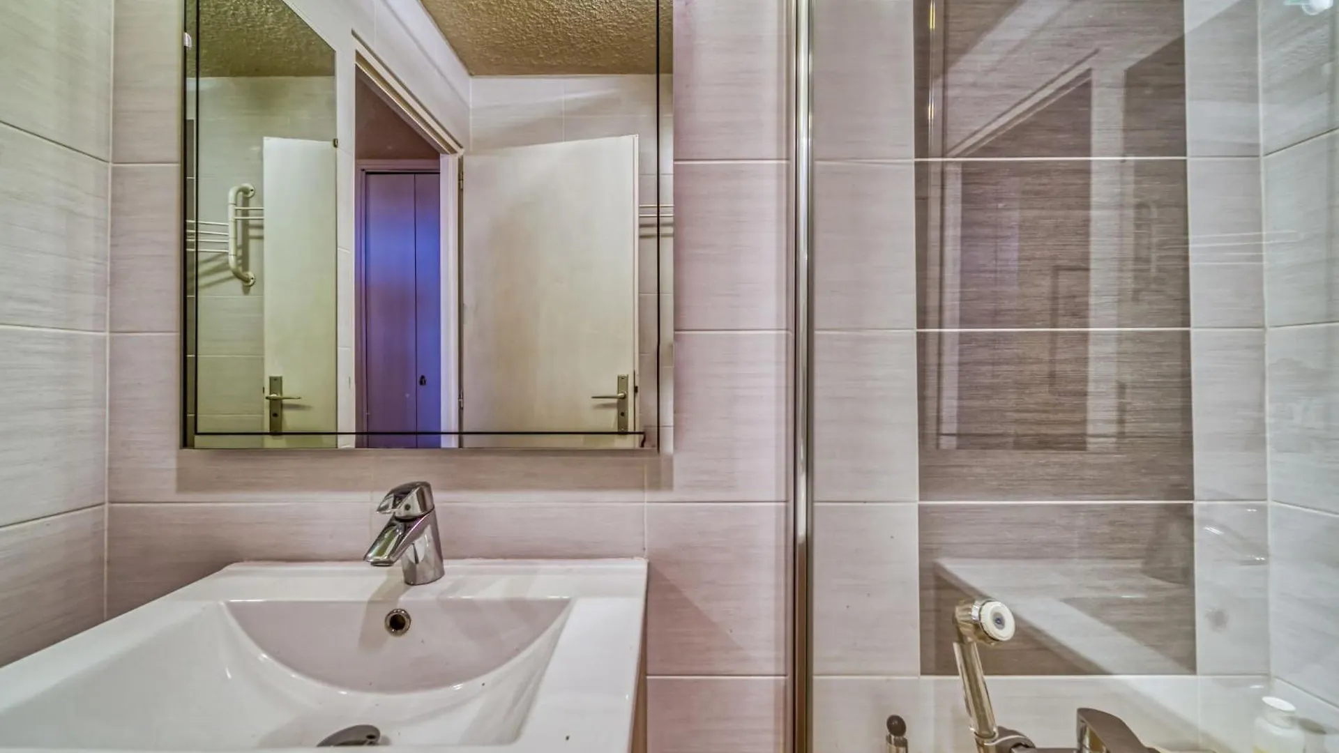 Apartment Le Serac-10 By Interhome Val Thorens