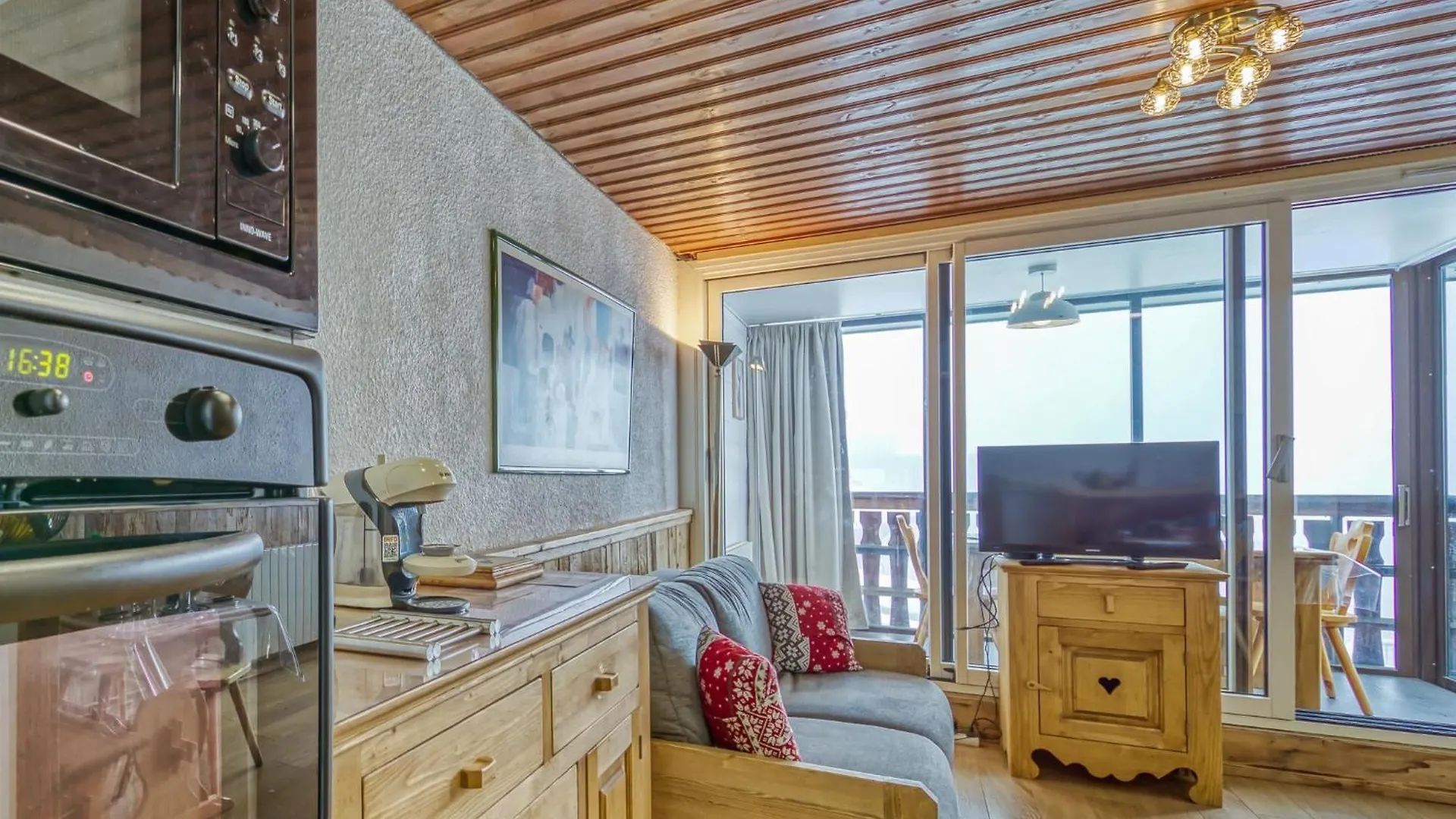 Apartment Le Serac-10 By Interhome Val Thorens